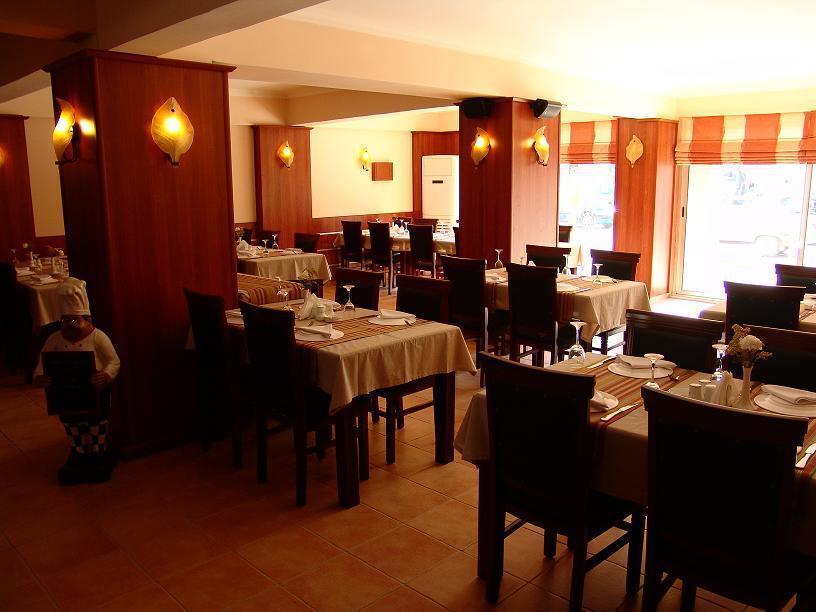Life Hotel Кирения Экстерьер фото
