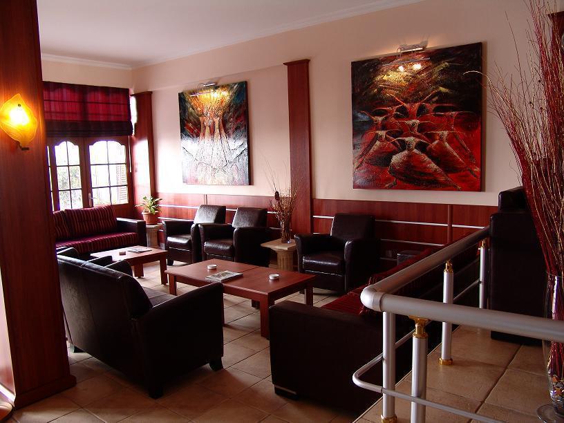 Life Hotel Кирения Экстерьер фото