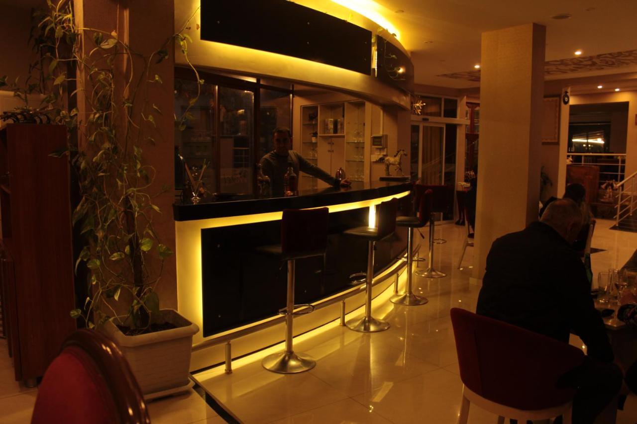 Life Hotel Кирения Экстерьер фото