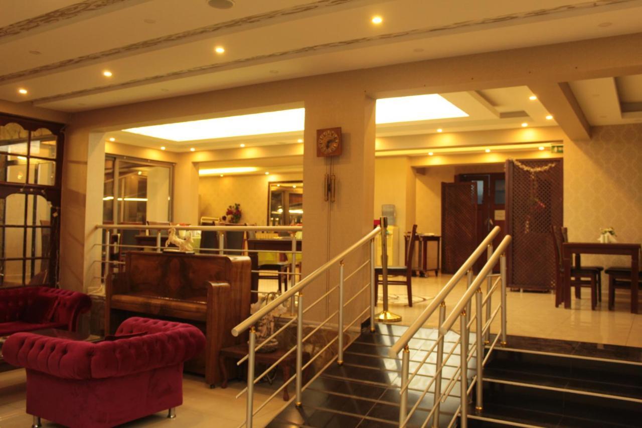 Life Hotel Кирения Экстерьер фото